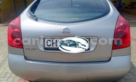 Sayi Na hannu Nissan Primera Azurfa Mota in Cotonou a Benin
