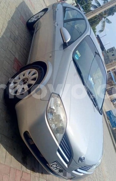Big with watermark nissan primera benin cotonou 24047
