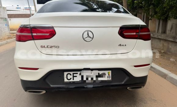 Acheter Occasion Voiture Mercedes-Benz GLC 250D Blanc à Cotonou, Benin Acheter Occasion Voiture Mercedes-Benz GLC 250D Blanc à Cotonou, Benin