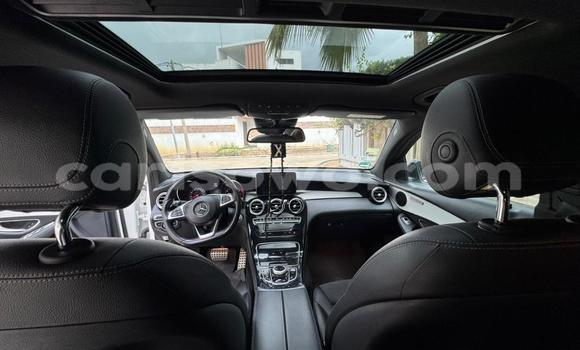 Acheter Occasion Voiture Mercedes-Benz GLC 250D Blanc à Cotonou, Benin Acheter Occasion Voiture Mercedes-Benz GLC 250D Blanc à Cotonou, Benin