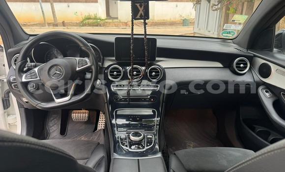 Acheter Occasion Voiture Mercedes-Benz GLC 250D Blanc à Cotonou, Benin Acheter Occasion Voiture Mercedes-Benz GLC 250D Blanc à Cotonou, Benin