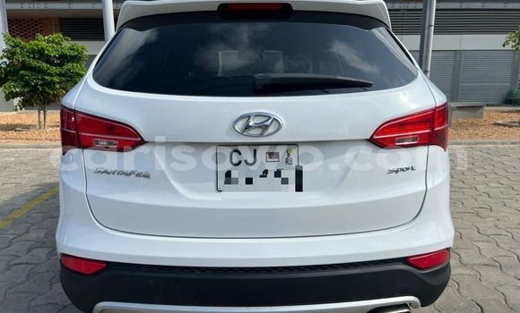 Buy Used Hyundai Santa Fe White Car in Cotonou in Benign Buy Used Hyundai Santa Fe White Car in Cotonou in Benign