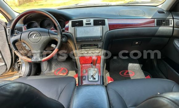 Acheter Occasion Voiture Lexus ES 300 Noir à Cotonou, Benin Acheter Occasion Voiture Lexus ES 300 Noir à Cotonou, Benin