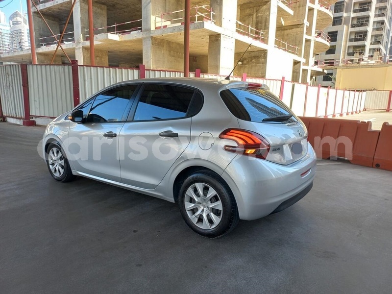 Big with watermark peugeot 208 benin cotonou 24093