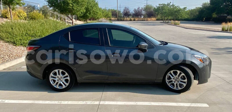 Big with watermark toyota yaris benin cotonou 24104