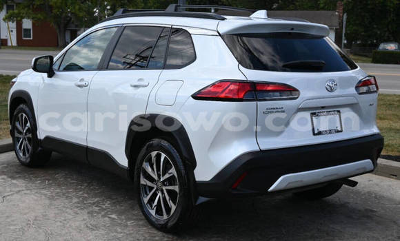 Acheter Occasion Voiture Toyota Corolla Cross Blanc à Cotonou, Benin Acheter Occasion Voiture Toyota Corolla Cross Blanc à Cotonou, Benin