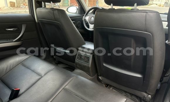 Acheter Occasion Voiture BMW 3–Series Vert à Cotonou, Benin Acheter Occasion Voiture BMW 3–Series Vert à Cotonou, Benin