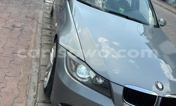Acheter Occasion Voiture BMW 3–Series Vert à Cotonou, Benin Acheter Occasion Voiture BMW 3–Series Vert à Cotonou, Benin