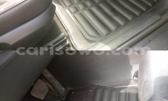 Acheter Occasion Voiture BMW 3–Series Vert à Cotonou, Benin Acheter Occasion Voiture BMW 3–Series Vert à Cotonou, Benin