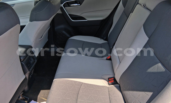 Acheter Occasion Voiture Toyota RAV4 Blanc à Cotonou, Benin Acheter Occasion Voiture Toyota RAV4 Blanc à Cotonou, Benin