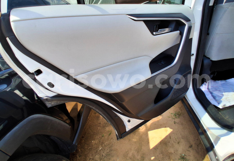 Big with watermark toyota rav4 benin cotonou 24111