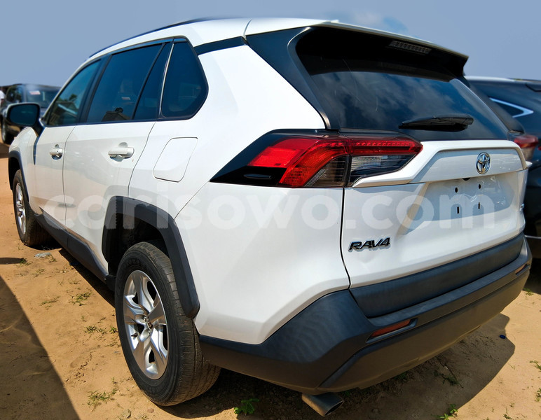 Big with watermark toyota rav4 benin cotonou 24111