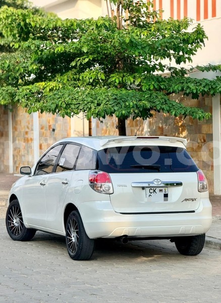Big with watermark toyota matrix benin cotonou 24113