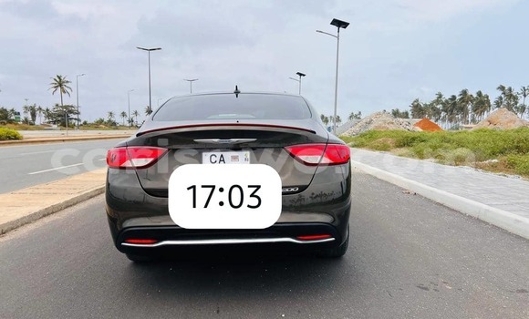 Ra Àlòkù Chrysler 200 Brown Ọkọ̀ in Cotonou ni Benin Ra Àlòkù Chrysler 200 Brown Ọkọ̀ in Cotonou ni Benin