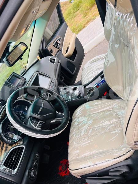 Big with watermark chrysler 200 benin cotonou 24119