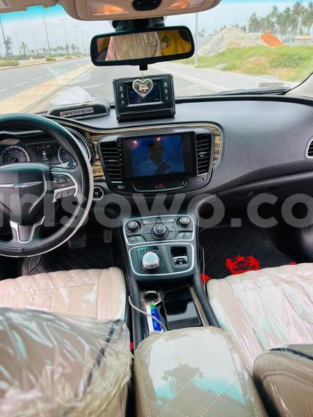 Big with watermark chrysler 200 benin cotonou 24119