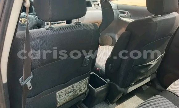 Sayi Na hannu Toyota Corolla Blue Mota in Abomey Calavi a Benin Sayi Na hannu Toyota Corolla Blue Mota in Abomey Calavi a Benin