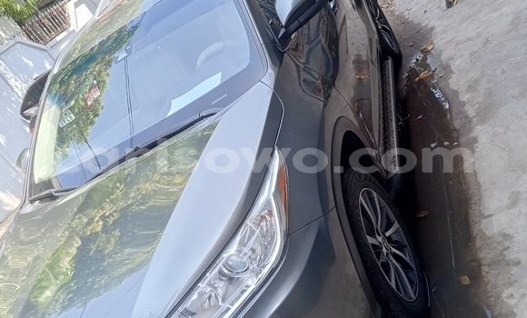 Buy Used Toyota Highlander Silver Car in Cotonou in Benign Buy Used Toyota Highlander Silver Car in Cotonou in Benign