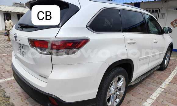 Sayi Sabo Toyota Highlander M Mota in Cotonou a Benin