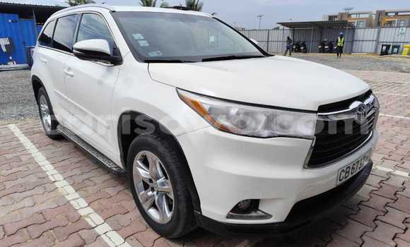 Acheter Neuf Voiture Toyota Highlander Beige à Cotonou, Benin Acheter Neuf Voiture Toyota Highlander Beige à Cotonou, Benin