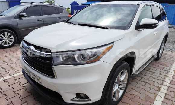 Acheter Neuf Voiture Toyota Highlander Beige à Cotonou, Benin Acheter Neuf Voiture Toyota Highlander Beige à Cotonou, Benin