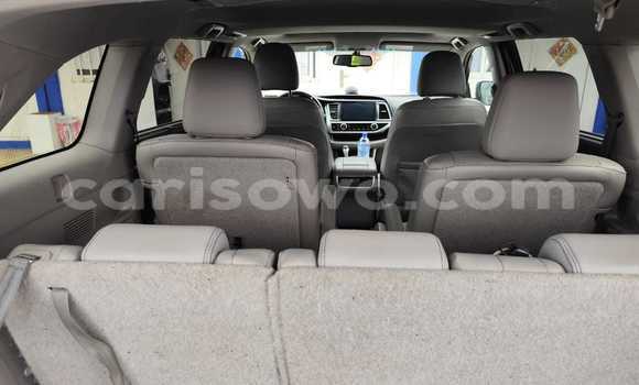 Acheter Neuf Voiture Toyota Highlander Beige à Cotonou, Benin Acheter Neuf Voiture Toyota Highlander Beige à Cotonou, Benin