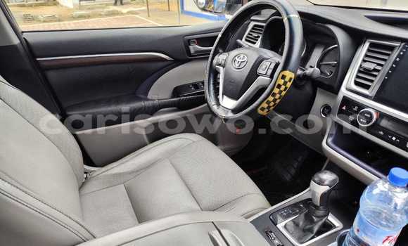 Acheter Neuf Voiture Toyota Highlander Beige à Cotonou, Benin Acheter Neuf Voiture Toyota Highlander Beige à Cotonou, Benin