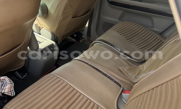 Sayi Na hannu Lexus RX 350 White Mota in Ku zo a Mono Sayi Na hannu Lexus RX 350 White Mota in Ku zo a Mono