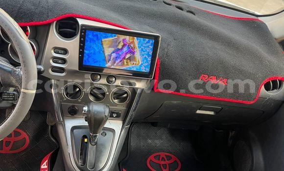 Acheter Occasion Voiture Toyota Matrix Blanc à Cotonou, Benin