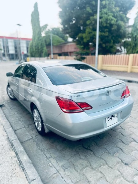 Big with watermark toyota avalon benin cotonou 24153