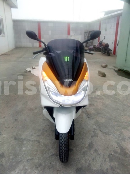 Big with watermark honda pcx benin cotonou 24155