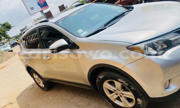 Ra Àlòkù Toyota RAV4 Silver Ọkọ̀ in Cotonou ni Benin Ra Àlòkù Toyota RAV4 Silver Ọkọ̀ in Cotonou ni Benin