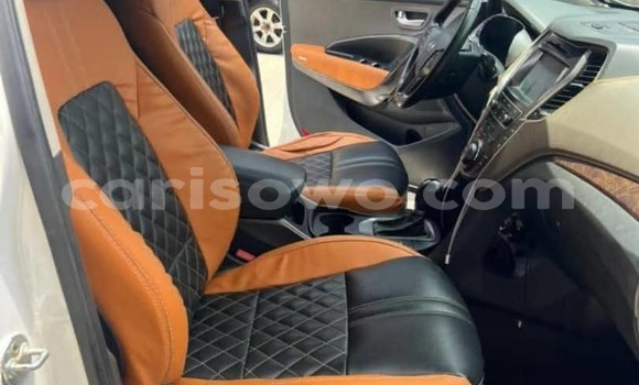 Buy Used Hyundai Tucson White Car in Cotonou in Benign Buy Used Hyundai Tucson White Car in Cotonou in Benign