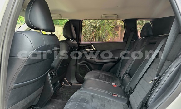 Acheter Occasion Voiture Mitsubishi Outlander Gris à Cotonou, Benin Acheter Occasion Voiture Mitsubishi Outlander Gris à Cotonou, Benin