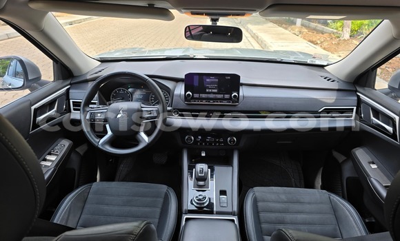 Acheter Occasion Voiture Mitsubishi Outlander Gris à Cotonou, Benin Acheter Occasion Voiture Mitsubishi Outlander Gris à Cotonou, Benin