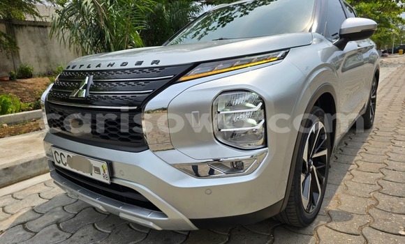 Acheter Occasion Voiture Mitsubishi Outlander Gris à Cotonou, Benin Acheter Occasion Voiture Mitsubishi Outlander Gris à Cotonou, Benin