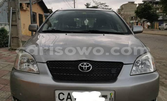 Buy Used Toyota Corolla White Car in Cotonou in Benign