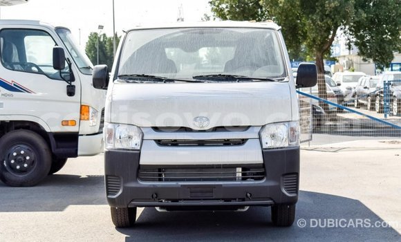 Ra Imported Toyota Hiace funfun Ọkọ̀ in Import - Dubai ni Benin Ra Imported Toyota Hiace funfun Ọkọ̀ in Import - Dubai ni Benin