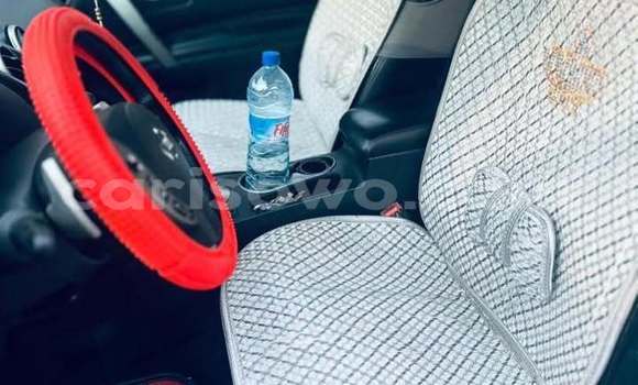 Buy Used Nissan Rogue White Car in Cotonou in Benign Buy Used Nissan Rogue White Car in Cotonou in Benign