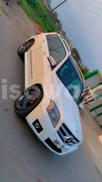Big with watermark mercedes benz glk class benin cotonou 24185
