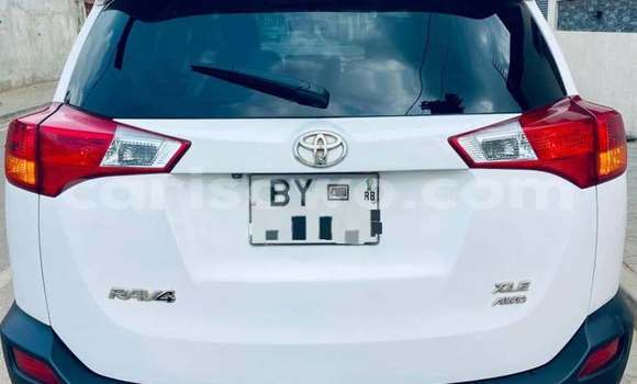Buy Used Toyota RAV4 White Car in Cotonou in Benign Buy Used Toyota RAV4 White Car in Cotonou in Benign