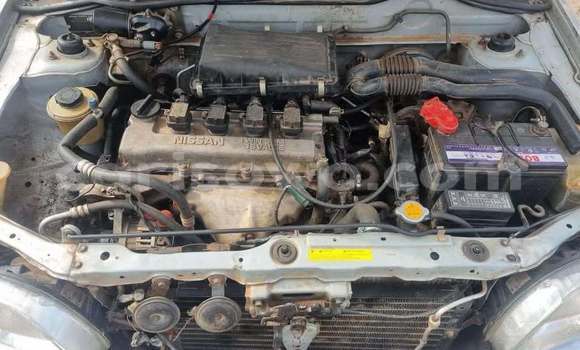 Sayi Na hannu Nissan Micra Azurfa Mota in Cotonou a Benin Sayi Na hannu Nissan Micra Azurfa Mota in Cotonou a Benin