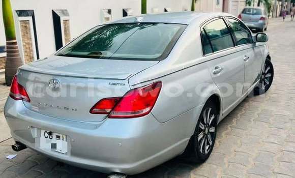 Buy Used Toyota Avalon Silver Car in Cotonou in Benign Buy Used Toyota Avalon Silver Car in Cotonou in Benign
