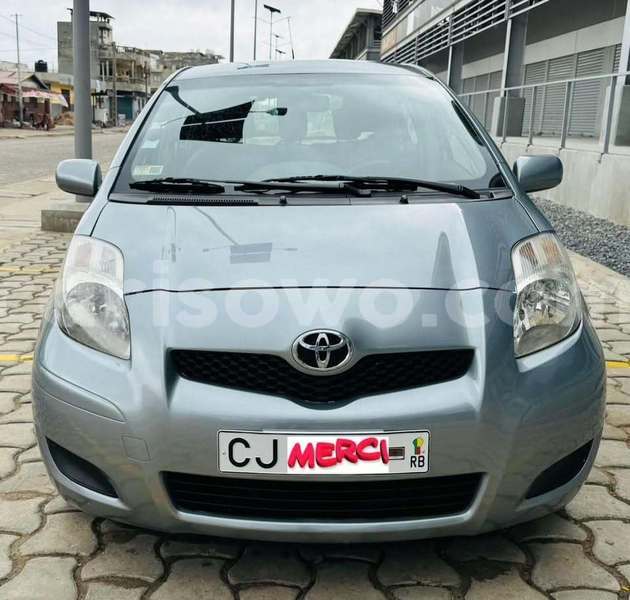 Big with watermark toyota yaris benin cotonou 24201