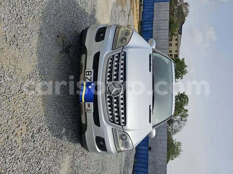 Big with watermark mercedes benz ml class benin cotonou 24203