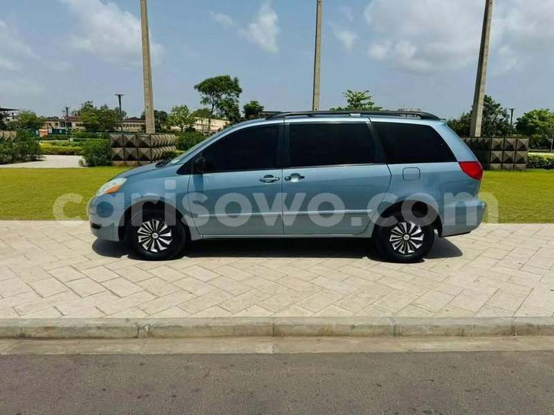 Big with watermark toyota sienta benin cotonou 24204