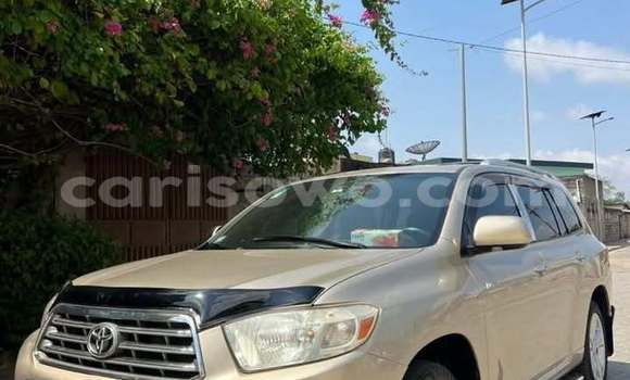 Buy Used Toyota Highlander Silver Car in Cotonou in Benign Buy Used Toyota Highlander Silver Car in Cotonou in Benign