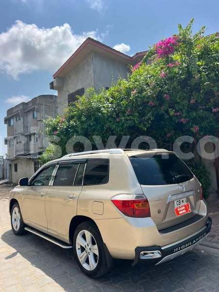 Big with watermark toyota highlander benin cotonou 24206