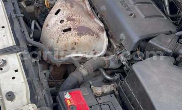 Buy Used Pontiac Vibe White Car in Cotonou in Benign Buy Used Pontiac Vibe White Car in Cotonou in Benign