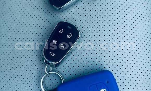 Buy Used Toyota Avalon Silver Car in Cotonou in Benign Buy Used Toyota Avalon Silver Car in Cotonou in Benign